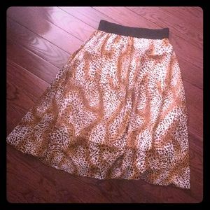 NWOT LuLaRoe Leopard Print Lola Skirt 🐆
